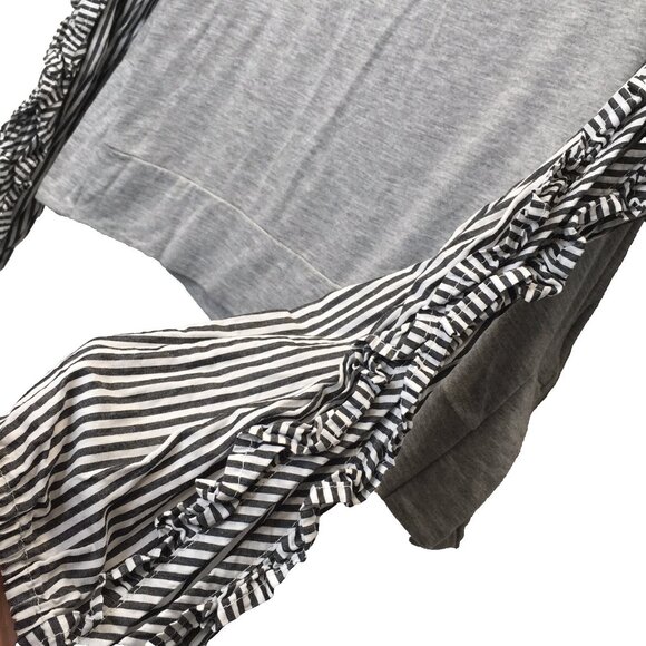 My Michelle Pullover Top Women Size XL Gray Long Striped Slit Sleeves - Picture 2 of 9